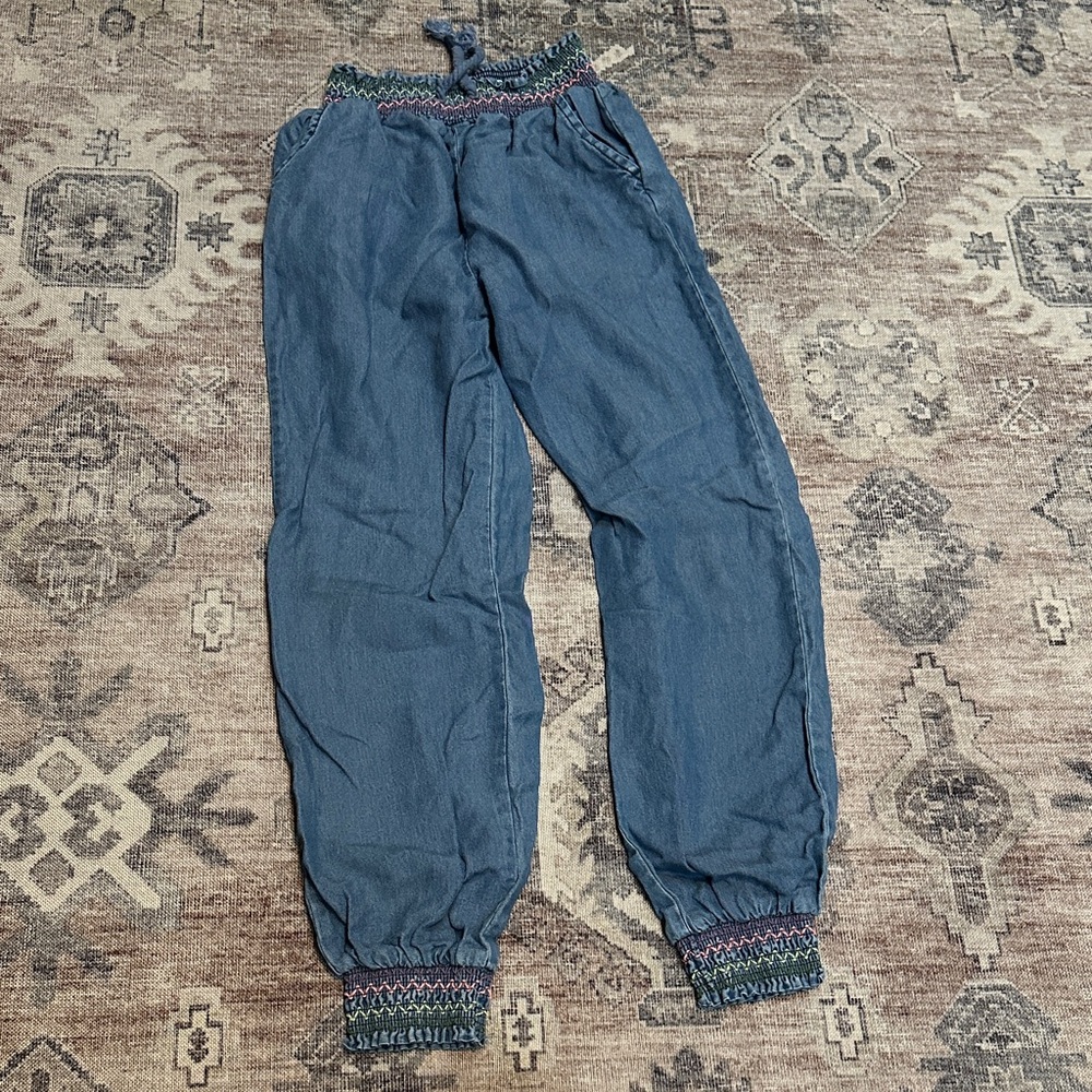 Peek Nordstrom girls Blue chambray Jogger Pants with Patterned Cuffs sz 10